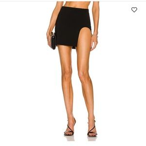 Monot Round Slit Mini Skirt (never worn)